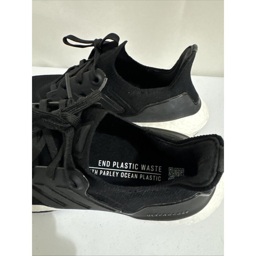 Adidas ULTRABOOST 22 Women's  Running Shoe Size  8 - Picture 8 of 10